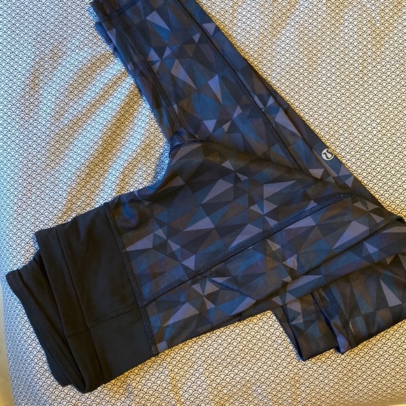 Lululemon fast and free high-rise tight 28” - Picture 2 of 4